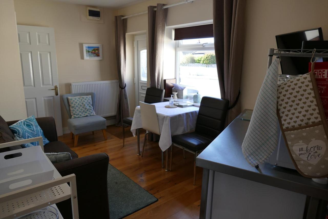 Magnolia Self Contained Suites Coalpit Heath Exterior foto